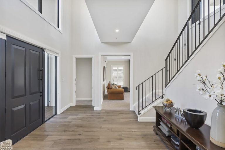 Photo of property in 14 Ringi Lane, Orewa, 0931