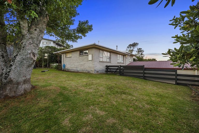 Photo of property in 60 Pembroke Street, Westown, New Plymouth, 4310