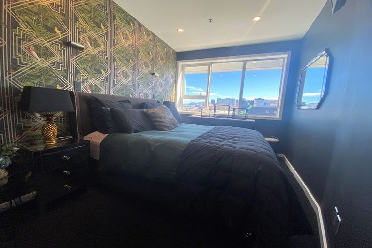 Photo of property in Stadium Garden Flats, 319/107 Thorndon Quay, Pipitea, Wellington, 6011