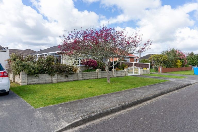 Photo of property in 1 Clark Street, Levin, 5510