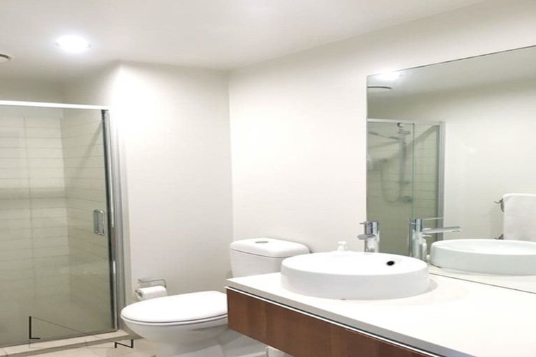Photo of property in The Docks Apartments, 230/6 Dockside Lane, Auckland Central, Auckland, 1010