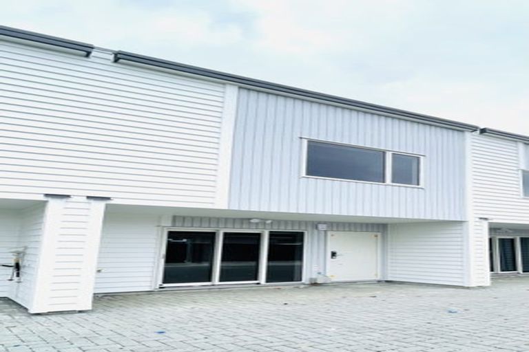 Photo of property in 3/49 Gloucester Road, Manurewa, Auckland, 2102