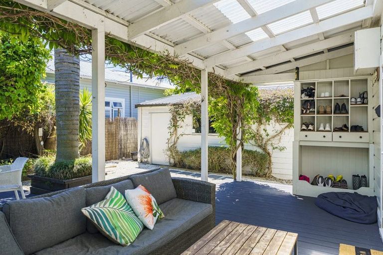 Photo of property in 1 Latham Street, Napier South, Napier, 4110