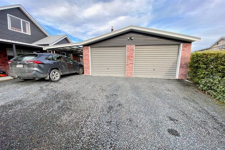 Photo of property in 12 Henley Drive, Balclutha, 9230