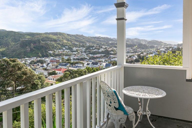 Photo of property in 201 Melbourne Road, Island Bay, Wellington, 6023