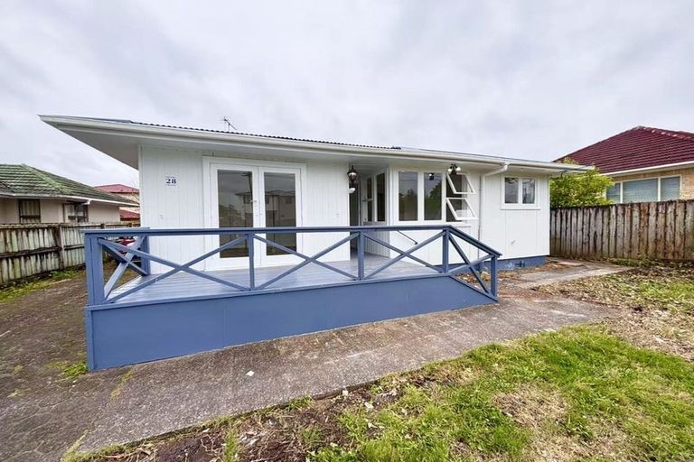 Photo of property in 28 Swanson Road, Henderson, Auckland, 0610
