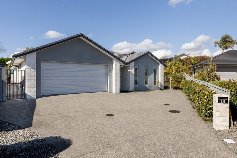 Photo of property in 13 Shoreview Close, Omokoroa, 3114