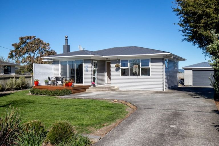 Photo of property in 67 Pipiroa Road, Ngatea, 3503