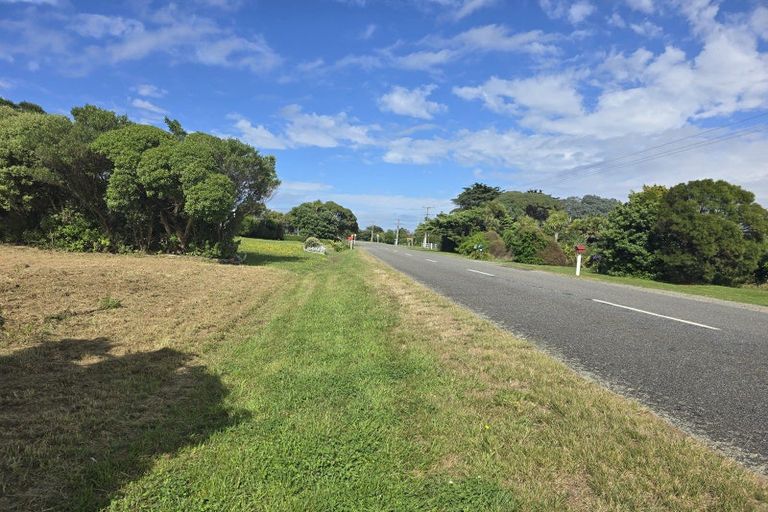 Photo of property in 88 Lake Ferry Road, Lake Ferry, Featherston, 5772