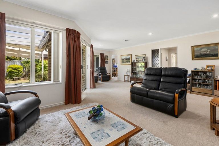 Photo of property in 21 Beachwater Drive, Papamoa Beach, Papamoa, 3118