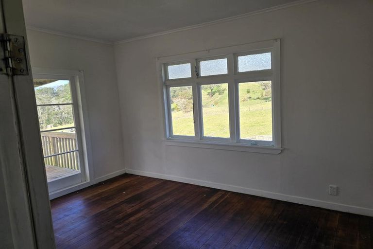 Photo of property in 1 Wishart Road, Helensville, 0800