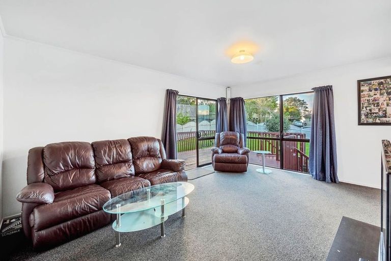 Photo of property in 206 Solar Road, Glen Eden, Auckland, 0602