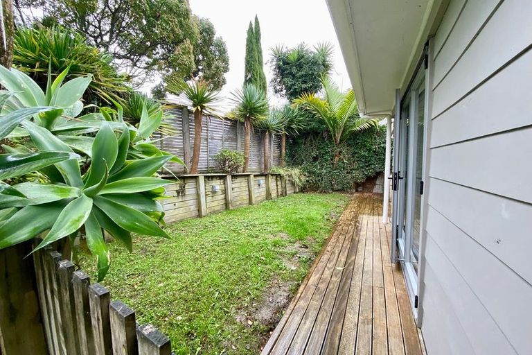 Photo of property in 10 Airey Place, Torbay, Auckland, 0630