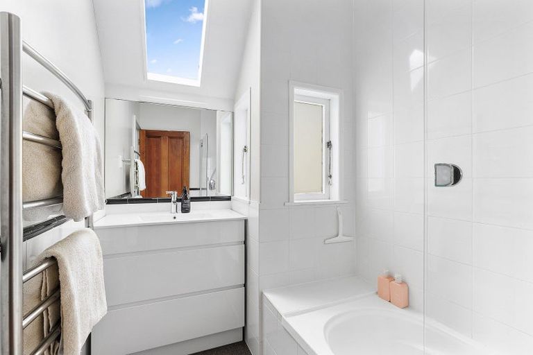 Photo of property in 4 Upton Terrace, Thorndon, Wellington, 6011