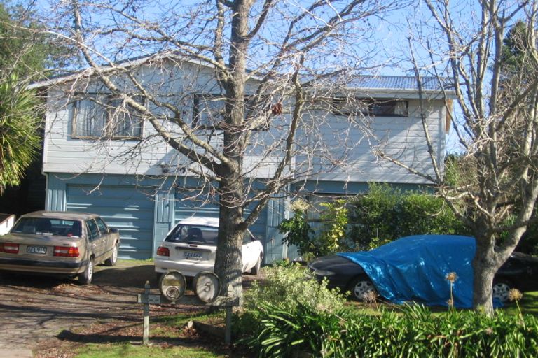 Photo of property in 5 Rhonda Place, Opaheke, Papakura, 2113