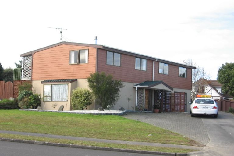 Photo of property in 203 Carnoustie Drive, Wattle Downs, Auckland, 2103