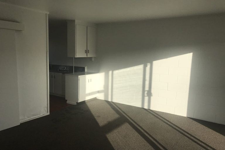 Photo of property in 12 Margaret Road, Papatoetoe, Auckland, 2025