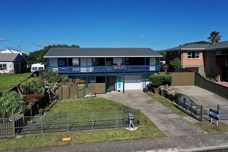 Photo of property in 220 Ocean Road, Ohope, 3121