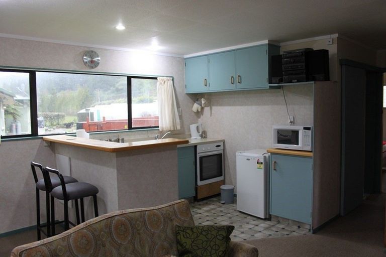 Photo of property in 137 Pohangina Valley Road East, Ashhurst, 4884