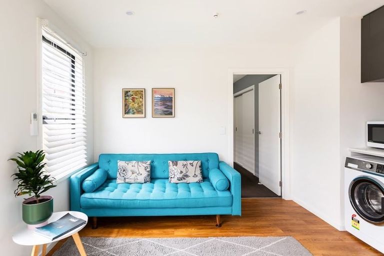 Photo of property in 9 Collie Road, Jacks Point, 9371