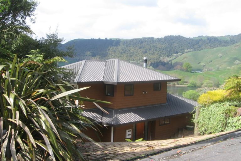 Photo of property in 6 Ridge Road, Lake Okareka, Rotorua, 3076