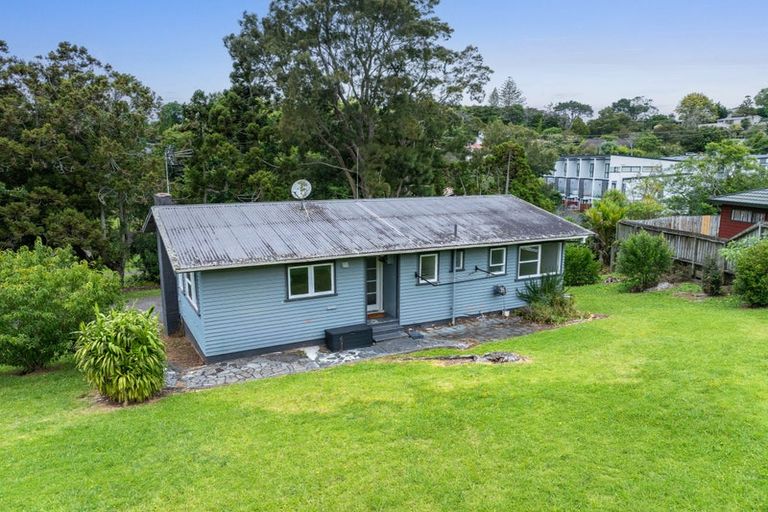 Photo of property in 16 Blenheim Street, Glenfield, Auckland, 0629
