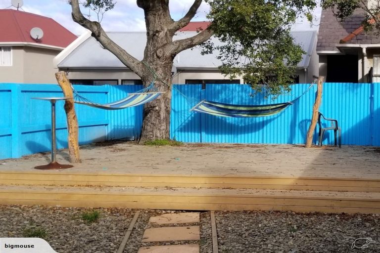 Photo of property in 142 Albany Street, North Dunedin, Dunedin, 9016