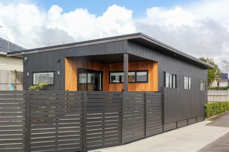 Photo of property in 281 Frankley Road, Ferndale, New Plymouth, 4310