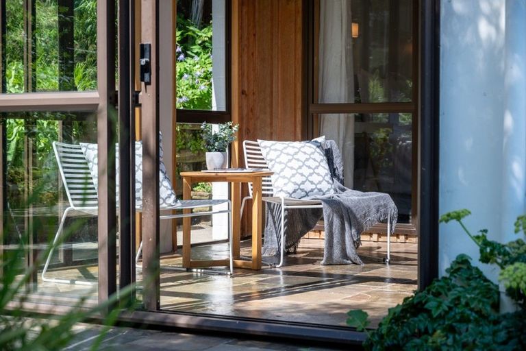 Photo of property in 19 Settlers Hill, Akaroa, 7520