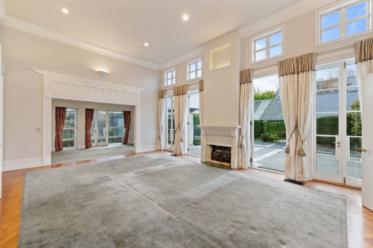 Photo of property in 17 Allister Avenue, Merivale, Christchurch, 8014