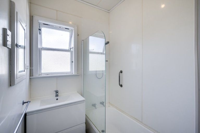 Photo of property in 1 Lowry Terrace, Marewa, Napier, 4110