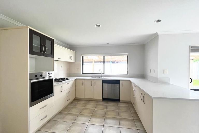 Photo of property in 64 Matarangi Road, East Tamaki, Auckland, 2013