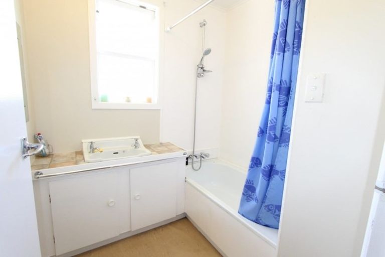 Photo of property in 5 Tararua Place, Tokoroa, 3420