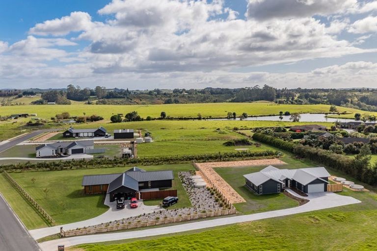 Photo of property in 12 The Lakes Drive, Kerikeri, 0230