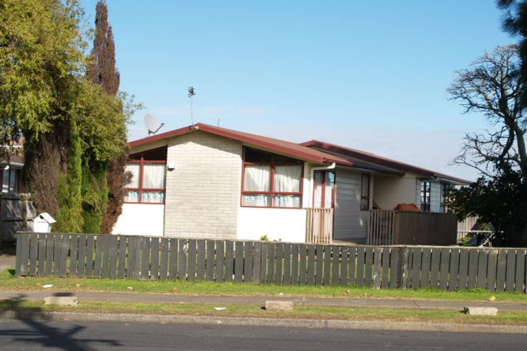 Photo of property in 193 Robertson Road, Mangere East, Auckland, 2024