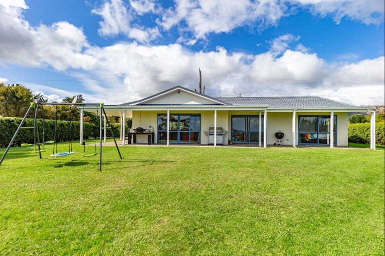 Photo of property in 2 Wallace Loop Road, Koputaroa, Levin, 5571