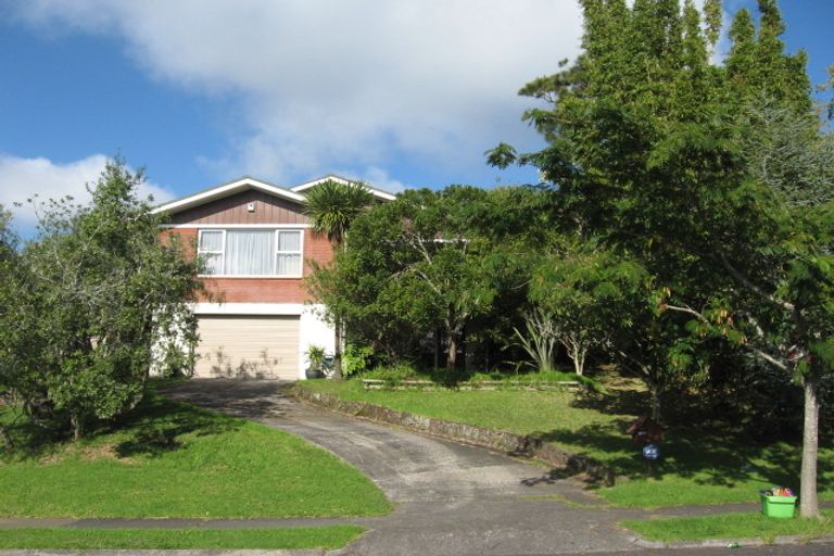 Photo of property in 15 Downsview Road, Pakuranga Heights, Auckland, 2010