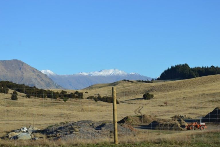 Photo of property in 59 Mount Nicholas Avenue, Wanaka, 9305