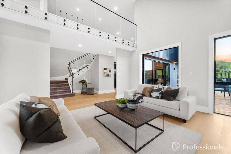 Photo of property in 5 Kotuitui Drive, Wainui, 0992