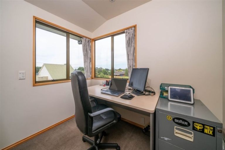 Photo of property in 4 Torlesse Crescent, Darfield, 7510