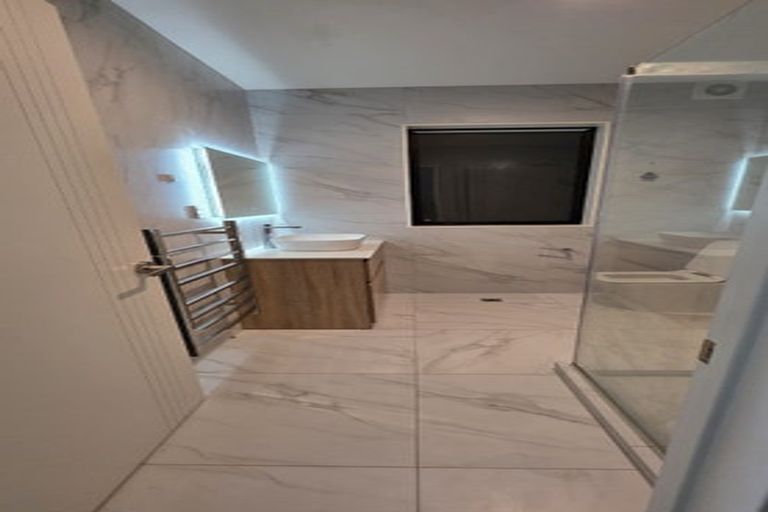 Photo of property in 5 Kate Duncan Drive, Swanson, Auckland, 0614