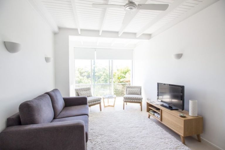 Photo of property in 3/73 Princes Street, Northcote Point, Auckland, 0627