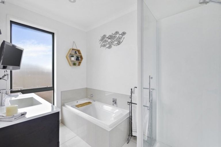 Photo of property in 34 Rossall Crescent, Rolleston, 7615