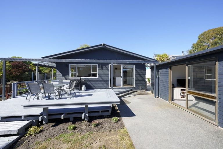 Photo of property in 49 Queens Avenue, Waikuku Beach, 7402