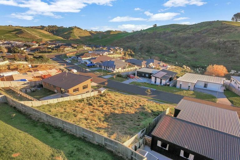 Photo of property in 18 Bob Carter Place, Welcome Bay, Tauranga, 3175