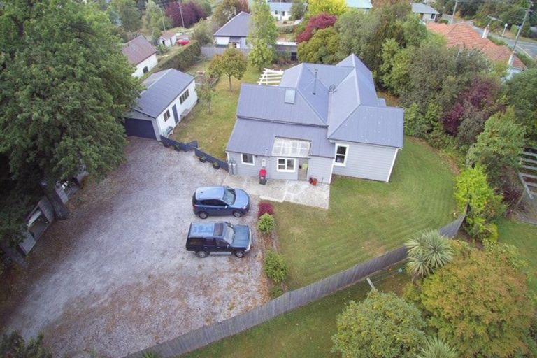 Photo of property in 27 Brough Street, Palmerston, 9430