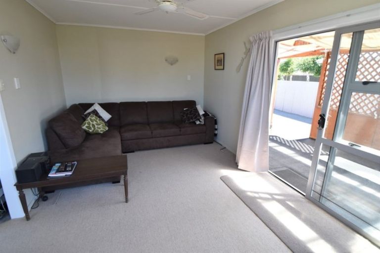 Photo of property in 8 Jollie Road, Twizel, 7901