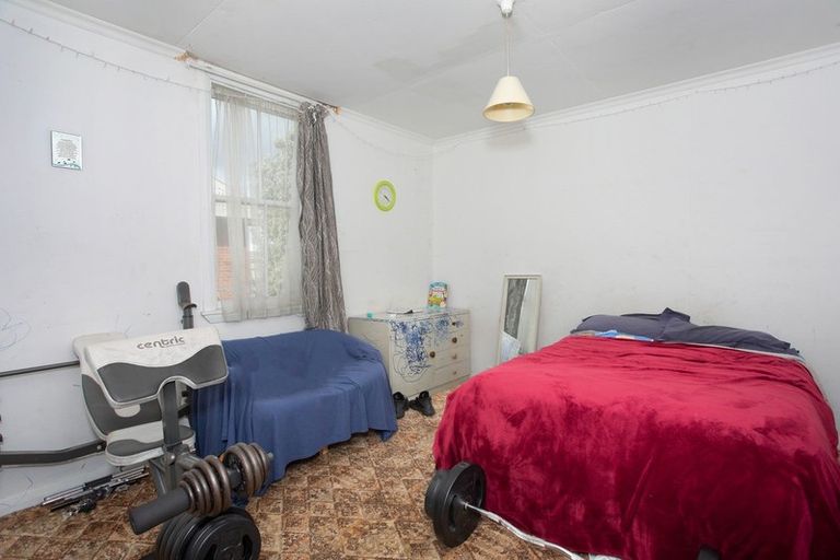 Photo of property in 107 Bridge Street, Bulls, 4818