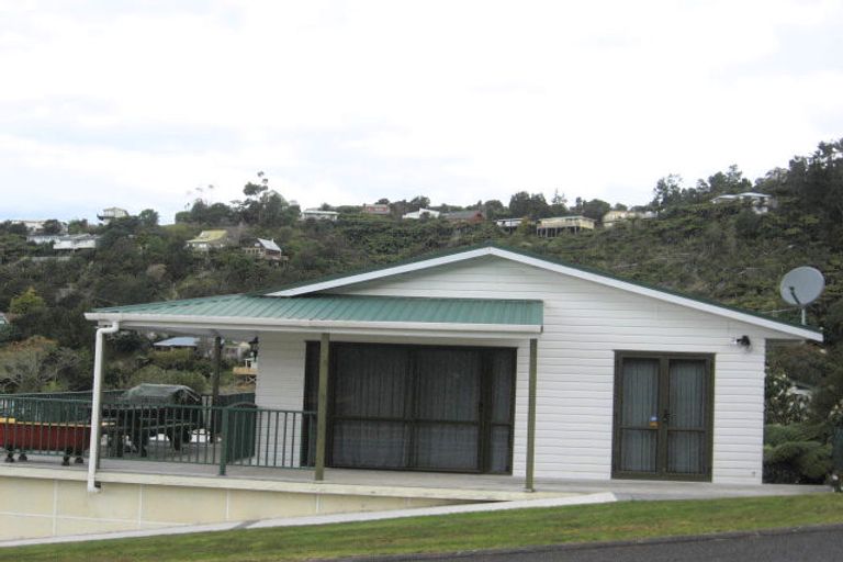 Photo of property in 22 Windsor Drive, Tairua, 3508