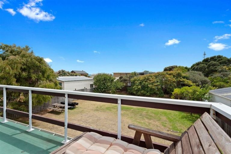 Photo of property in 11 Harbour Road, Ohope, 3121